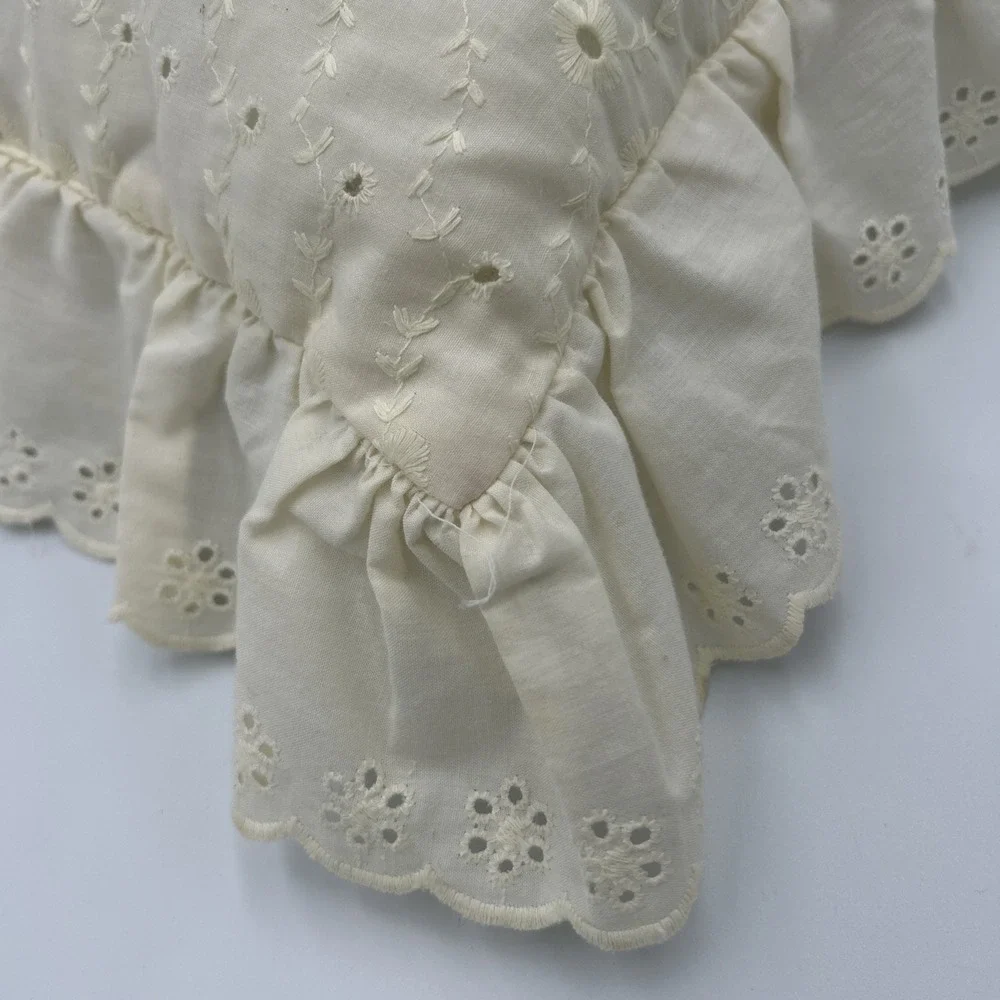 Vintage Cottagecore Granny Eyelet Pillow Square Floral Ruffle‎ Edge Throw Accent